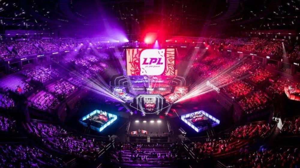 2025英雄联盟全球总决赛：LPL赛区与LCK赛区强强对决，G2 Esports争夺召唤师奖杯
